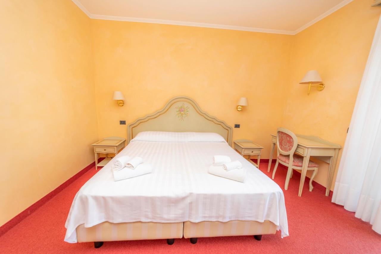 Hotel Della Torre Stresa Esterno foto
